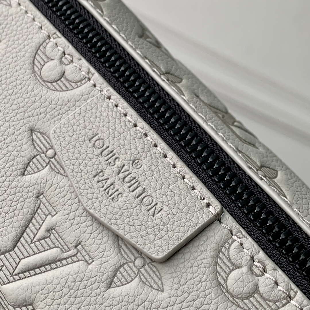 LV M14912 Louis Vuitton Pulse Messenger Bag Sand