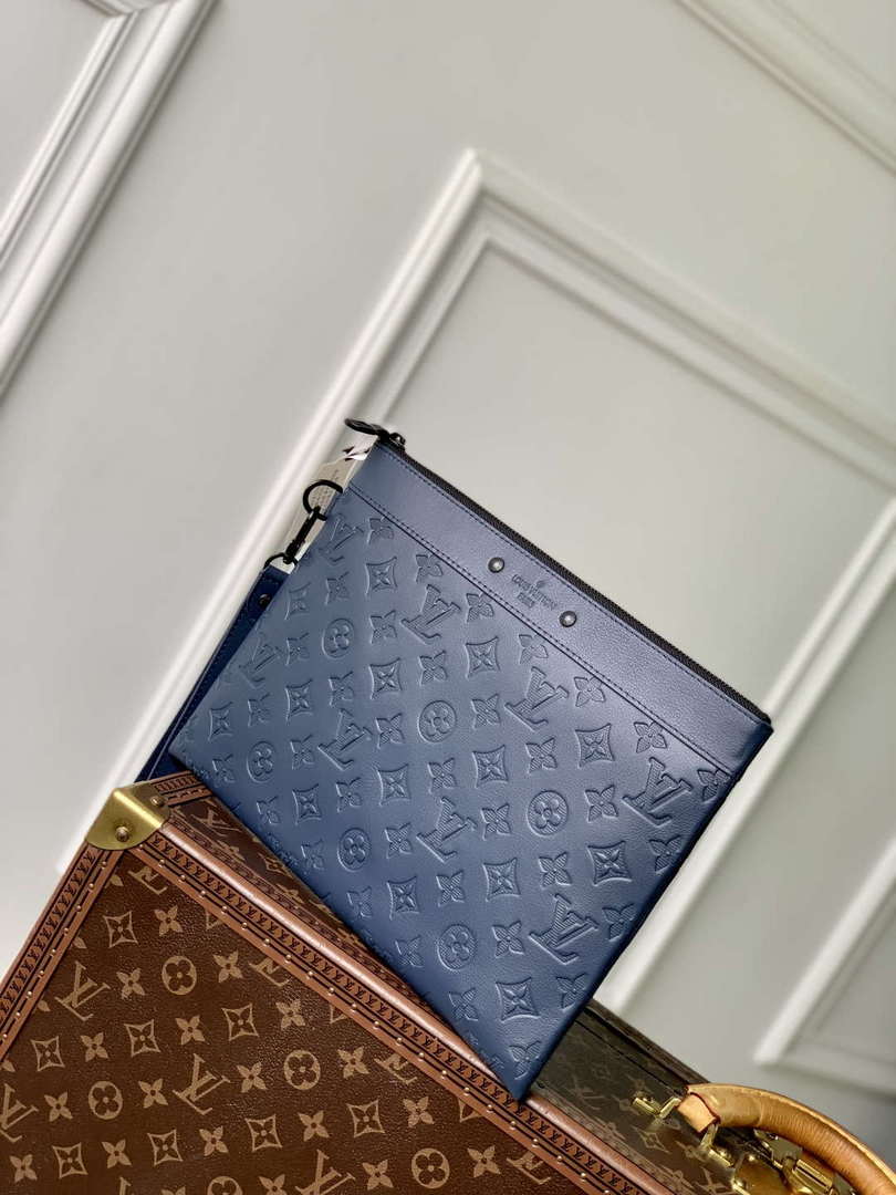 LV M14914 Louis Vuitton Pochette To-Go Bag Navy Blue