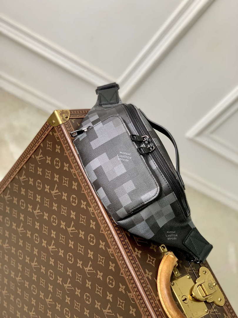 LV M14920 Louis Vuitton Rush Bumbag Black
