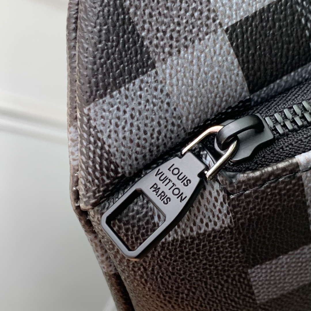 LV M14920 Louis Vuitton Rush Bumbag Black
