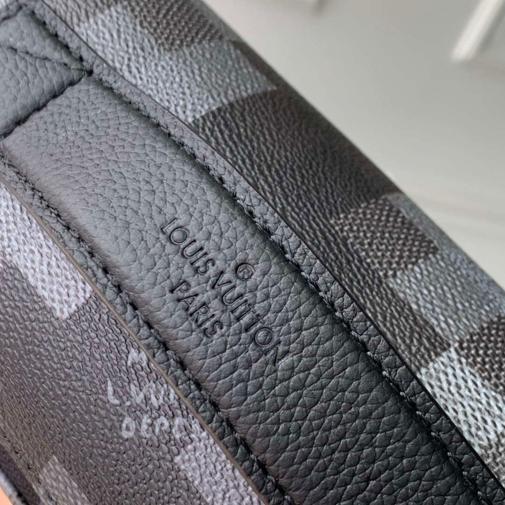 LV M14920 Louis Vuitton Rush Bumbag Black