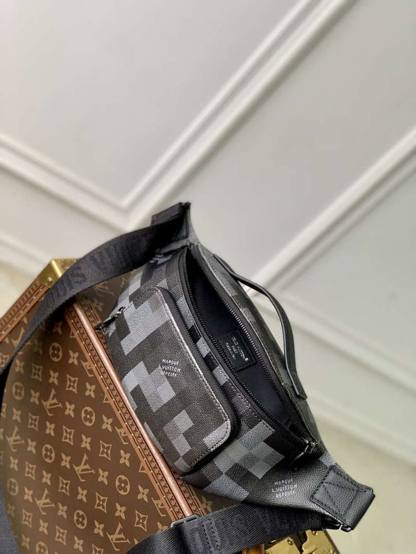 LV M14920 Louis Vuitton Rush Bumbag Black