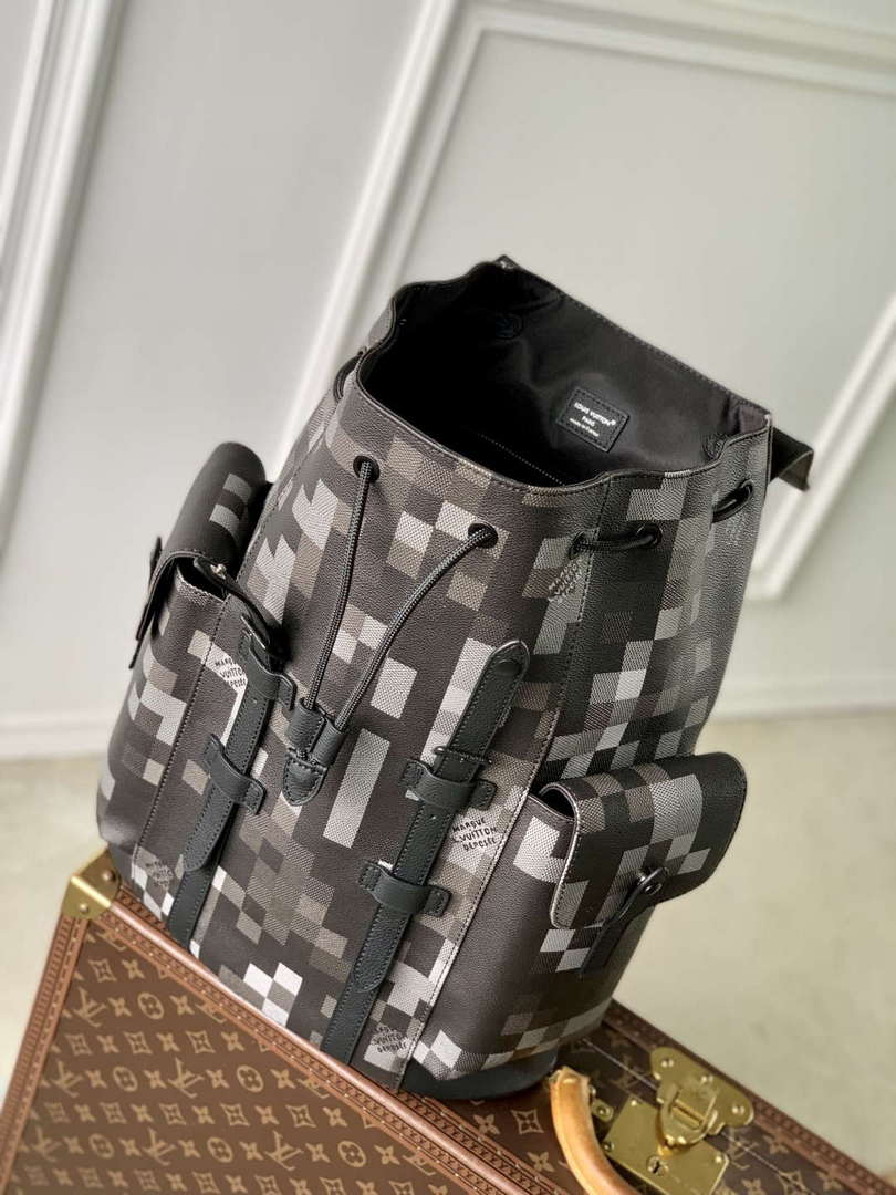 LV M14952 Louis Vuitton Christopher MM Backpack Black