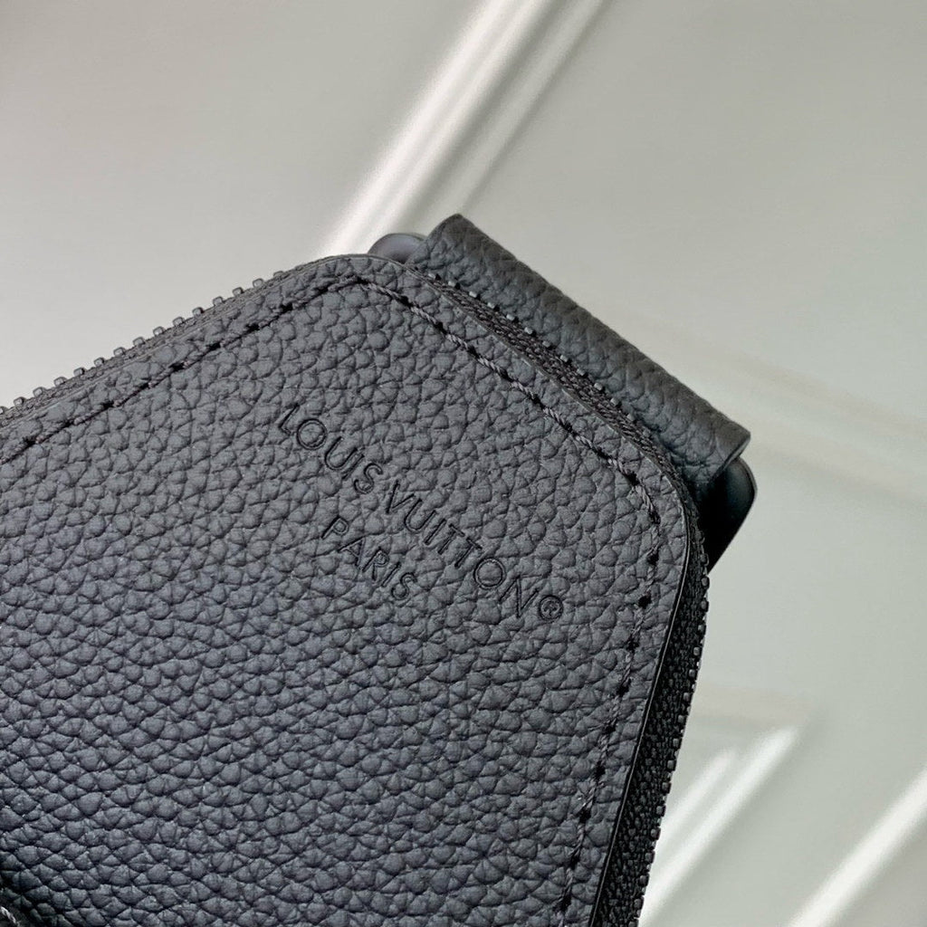 LV M14953 Louis Vuitton Avenue Slingbag Black