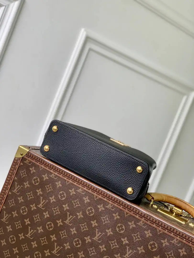 Louis Vuitton LV M14396 Capucines BB Bag Black