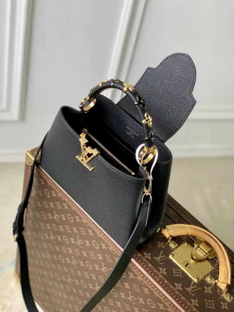 Louis Vuitton LV M14396 Capucines BB Bag Black