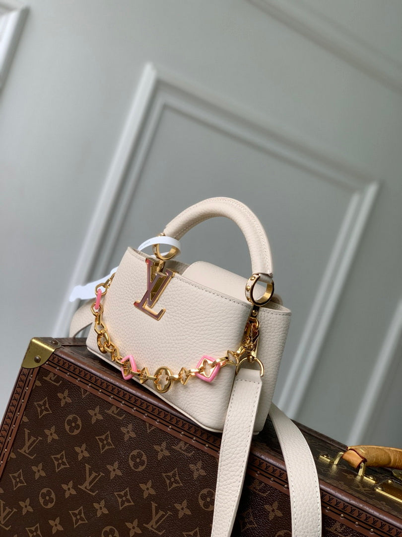 LV M14970 Louis Vuitton Capucines BB Bag White