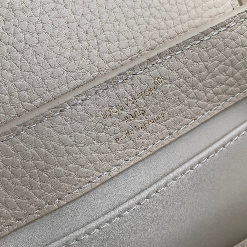 LV M14970 Louis Vuitton Capucines BB Bag White