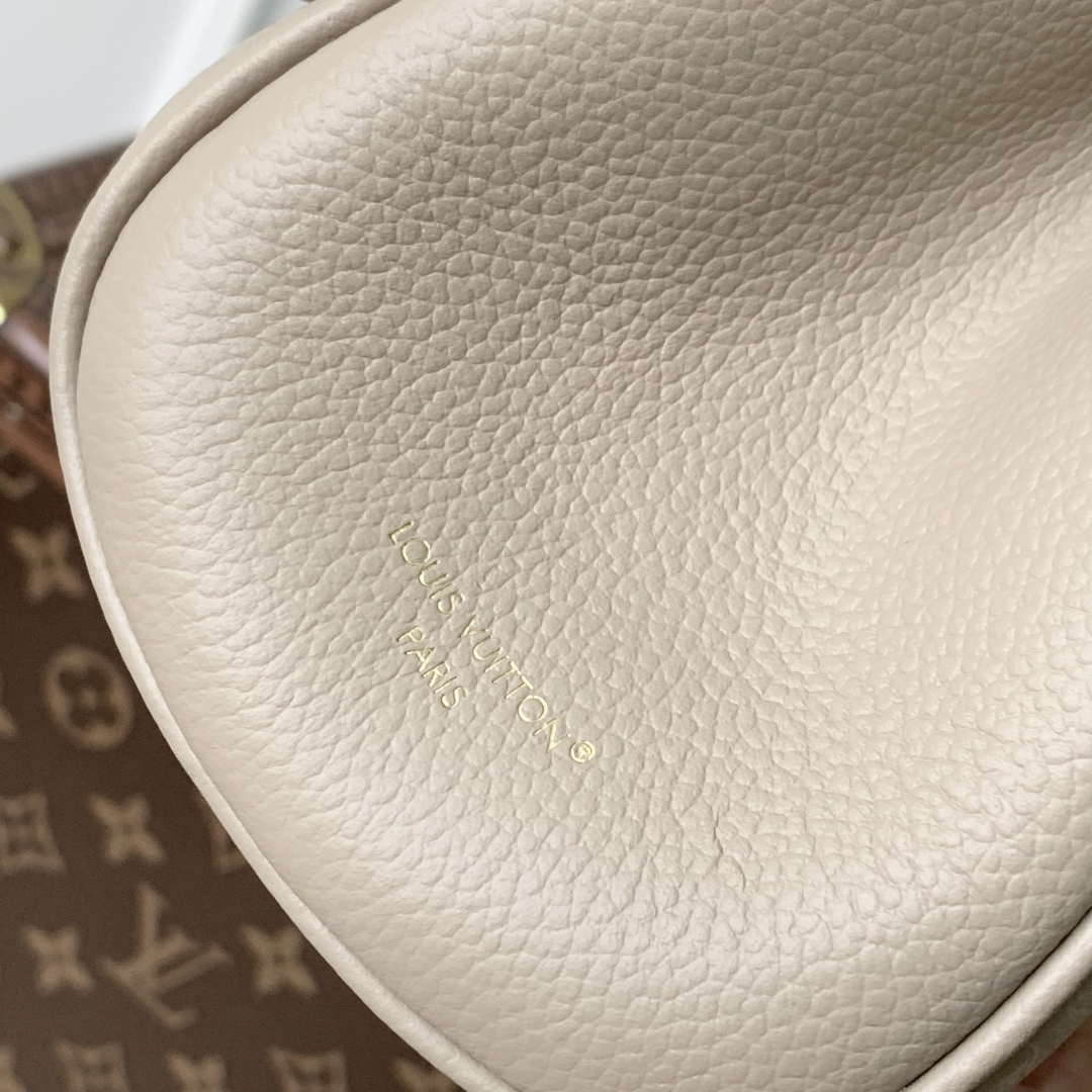LV M14973 Louis Vuitton Anytime Flap Bag Tourterelle Gray - Default Title - View 7