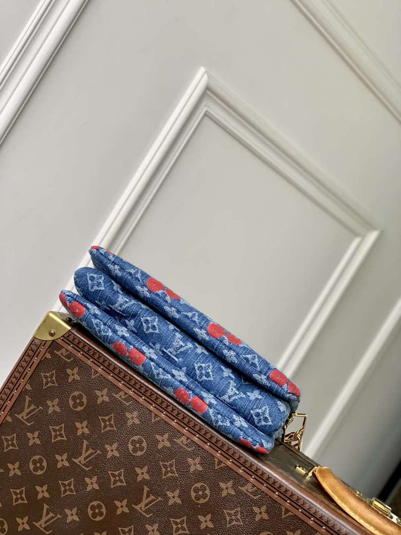 LV M14978 Louis Vuitton LV x TM Coussin PM Bag