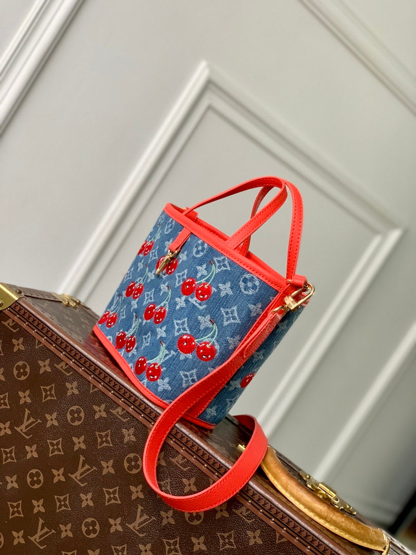 LV M14997 Louis Vuitton LV x TM Neverfull Inside Out BB Bag