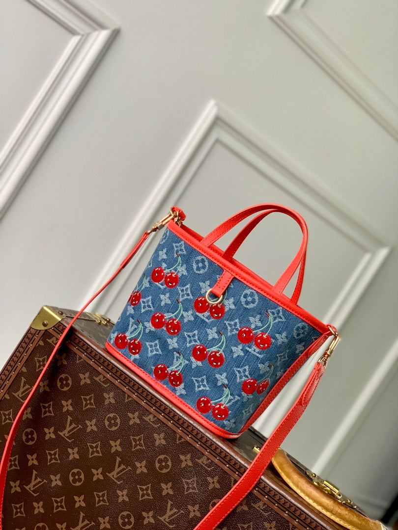 LV M14997 Louis Vuitton LV x TM Neverfull Inside Out BB Bag
