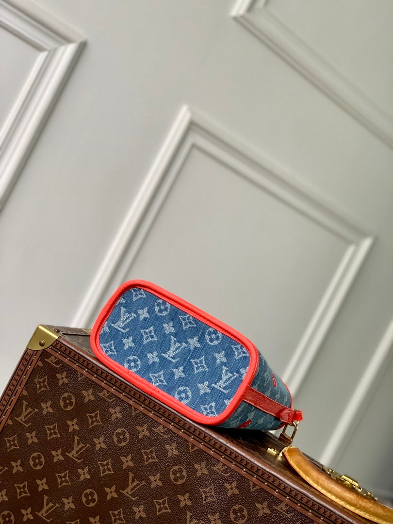 LV M14997 Louis Vuitton LV x TM Neverfull Inside Out BB Bag