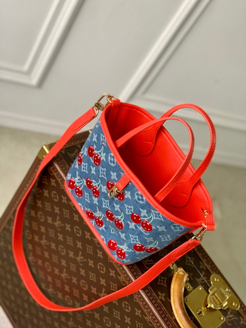 LV M14997 Louis Vuitton LV x TM Neverfull Inside Out BB Bag