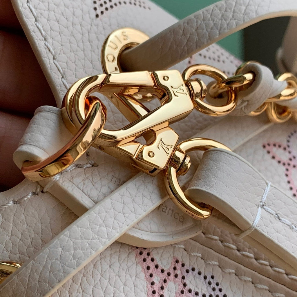 LV M15114 Louis Vuitton Bella Handbag Dream Cream