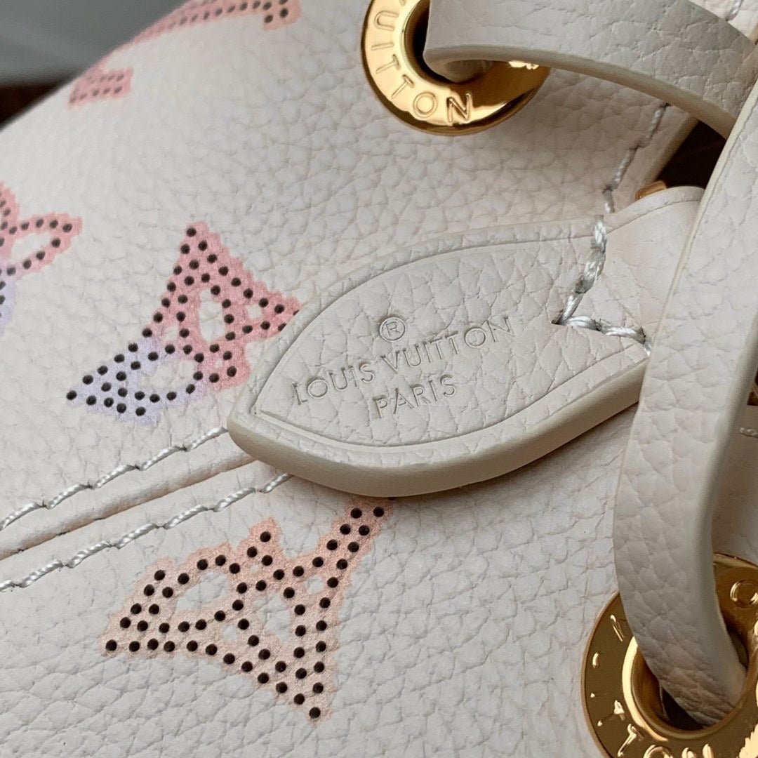 LV M15114 Louis Vuitton Bella Handbag Dream Cream