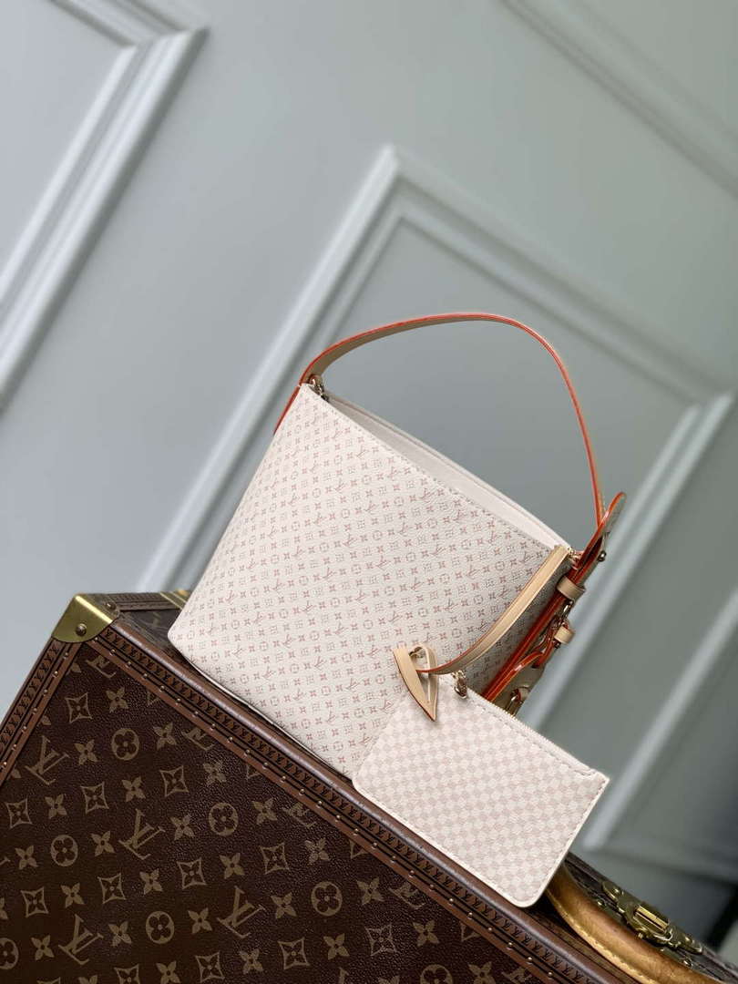 LV M15130 Louis Vuitton All In BB Bag Dune/Sand