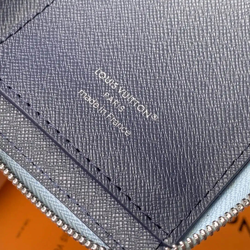 LV M15157 Louis Vuitton Zippy Wallet Light Blue Monogram Eclipse