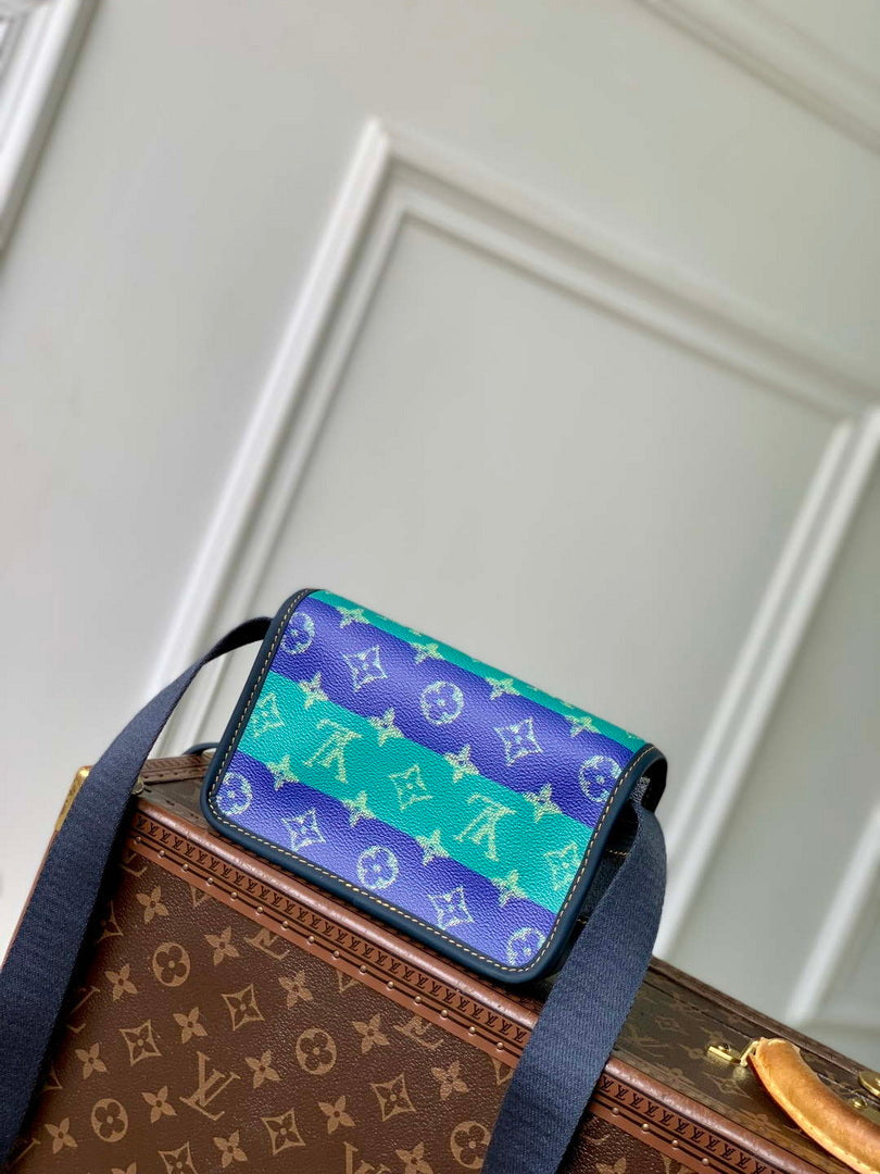 LV M15173 Louis Vuitton Bosphore Wearable Wallet Blue Stripes