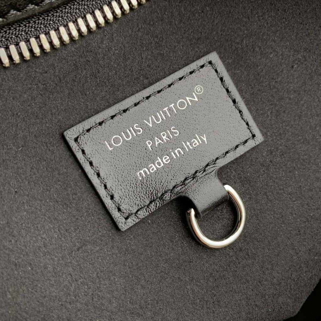 LV M15175 Louis Vuitton Carry All Travel Bag Black