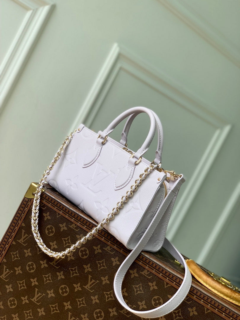 LV M15192 Louis Vuitton OnTheGo East West Bag Misty Lilac