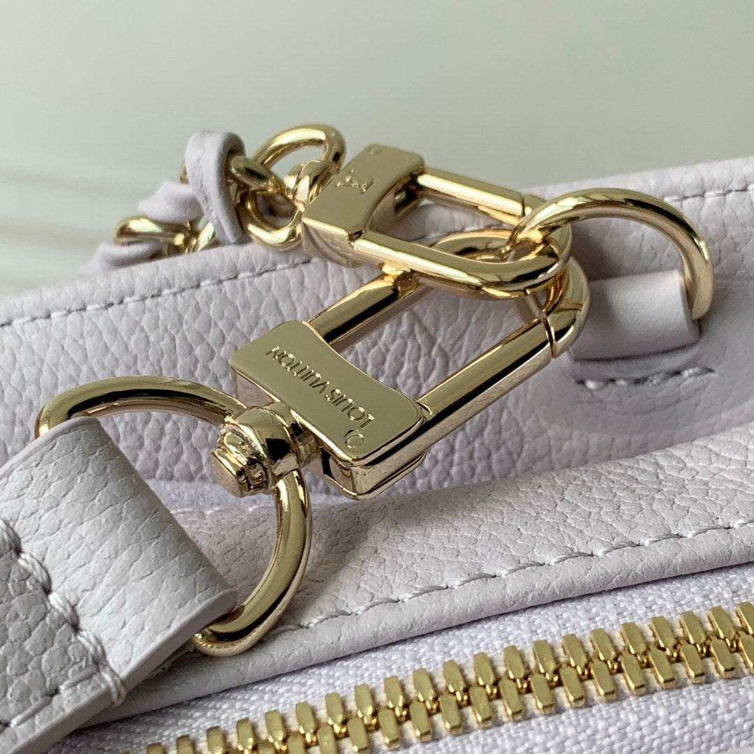 LV M15192 Louis Vuitton OnTheGo East West Bag Misty Lilac