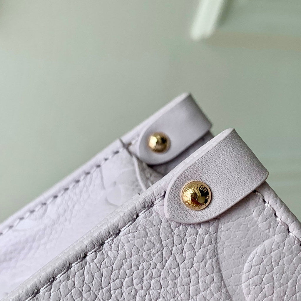 LV M15192 Louis Vuitton OnTheGo East West Bag Misty Lilac