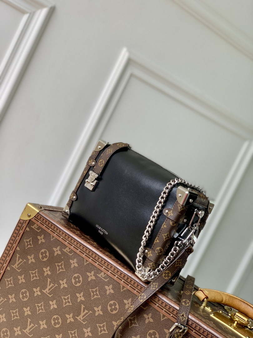 LV M15195 Louis Vuitton Side Trunk Vibe MM Bag Black