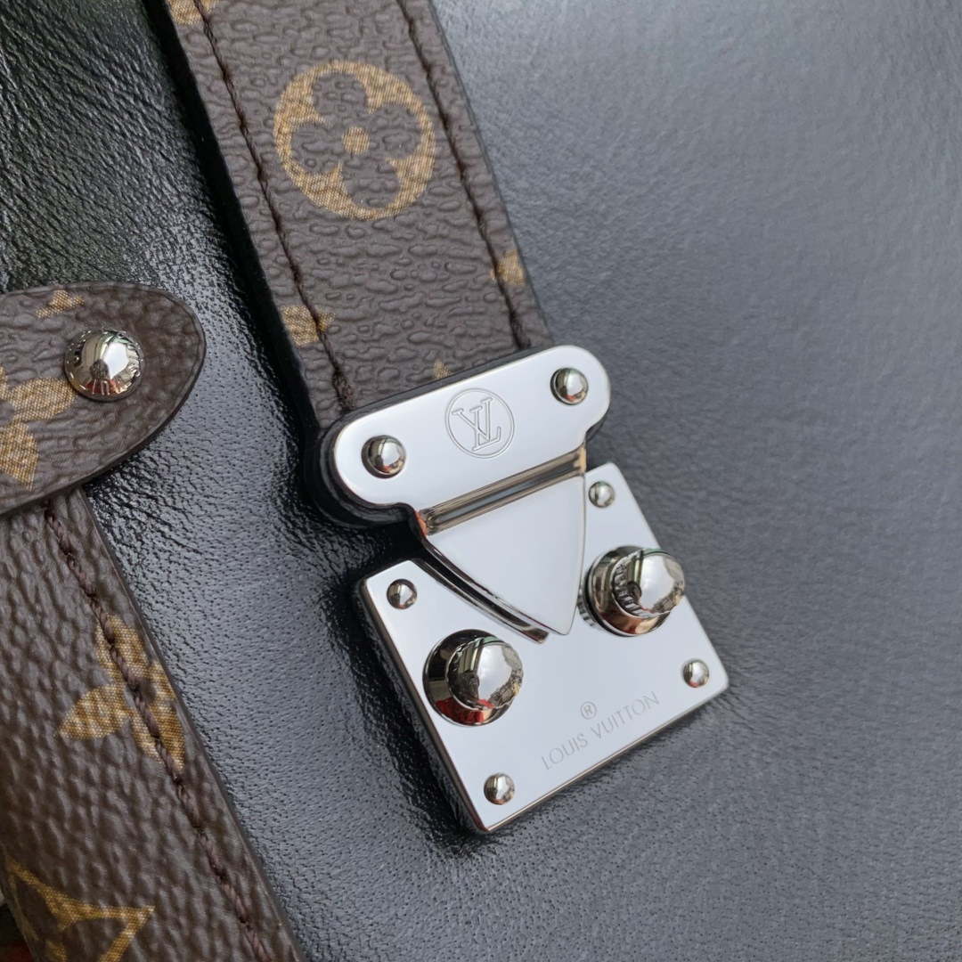 LV M15195 Louis Vuitton Side Trunk Vibe MM Bag Black