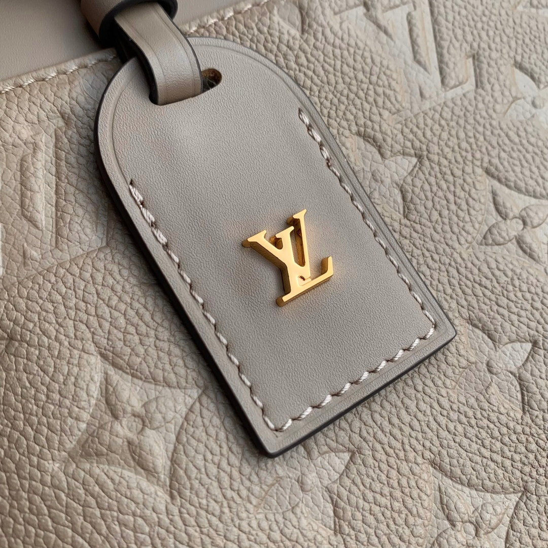 LV M15231 Louis Vuitton Avenue PM Bag Apricot