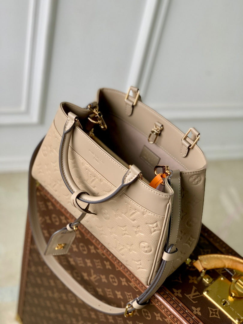 LV M15231 Louis Vuitton Avenue PM Bag Apricot