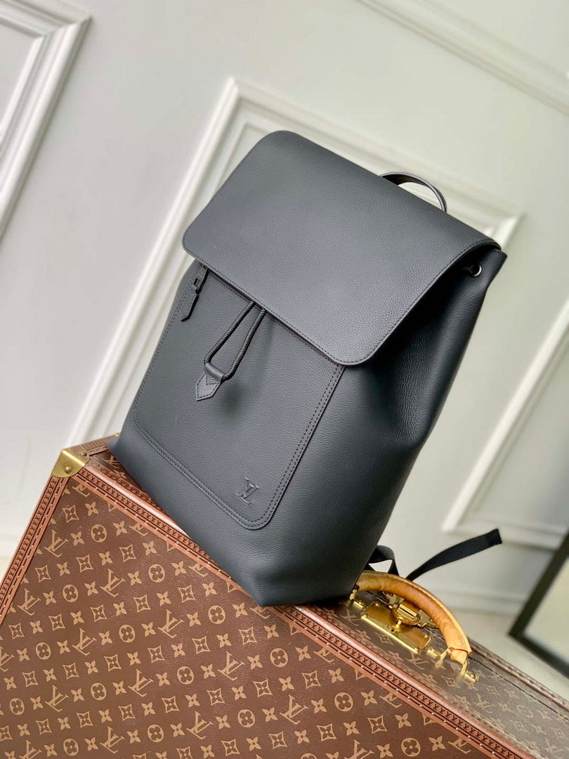 LV M15262 Louis Vuitton Fastline Backpack Black