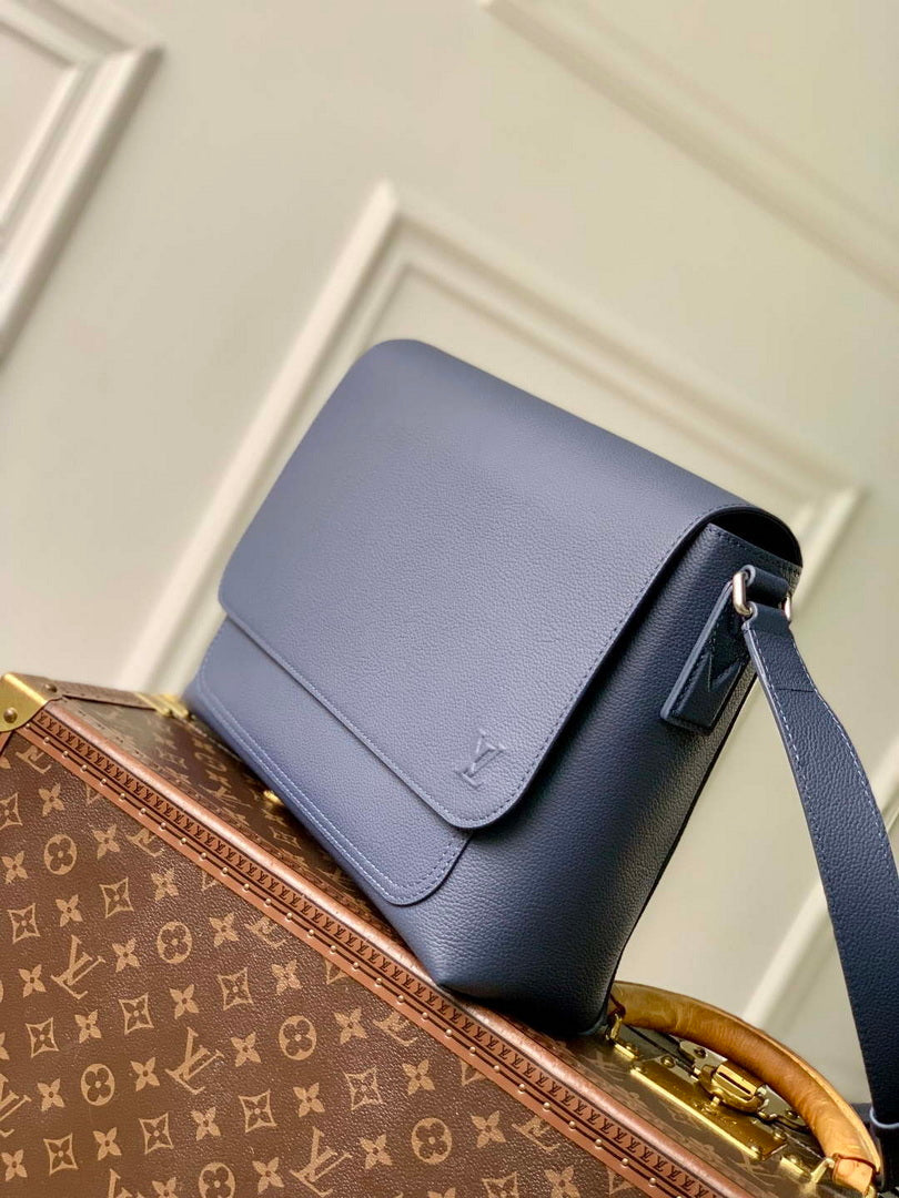 LV M15267 Louis Vuitton Speed Messenger Bag Navy Blue