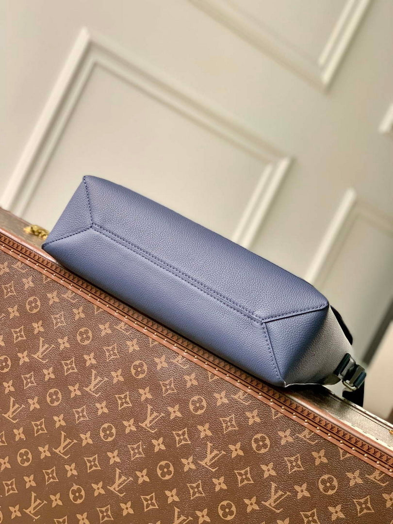 LV M15267 Louis Vuitton Speed Messenger Bag Navy Blue
