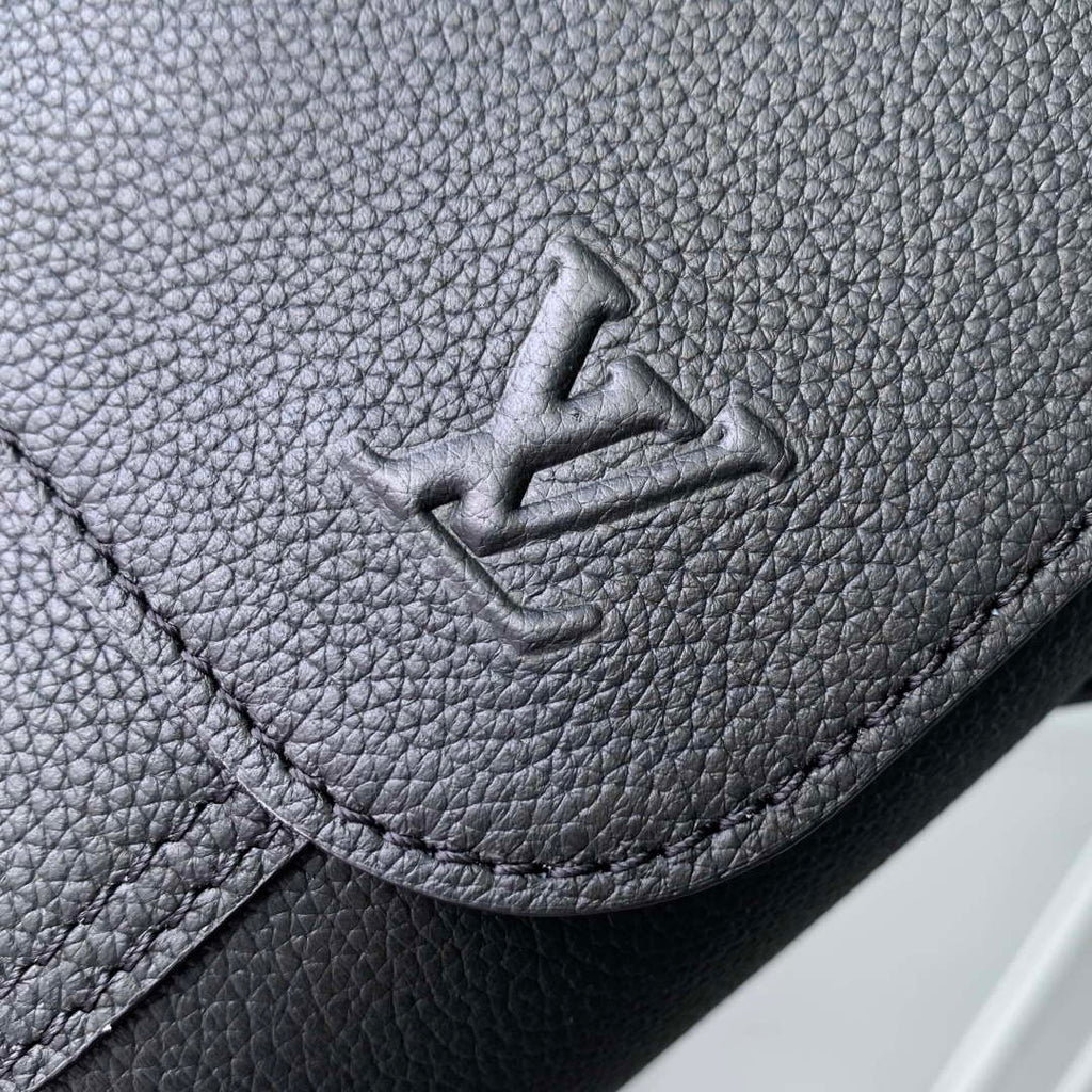 LV M15268 Louis Vuitton Speed Messenger Bag Black