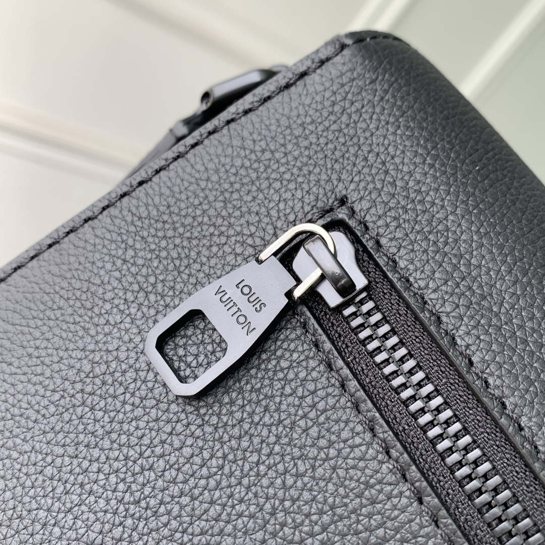 LV M15268 Louis Vuitton Speed Messenger Bag Black