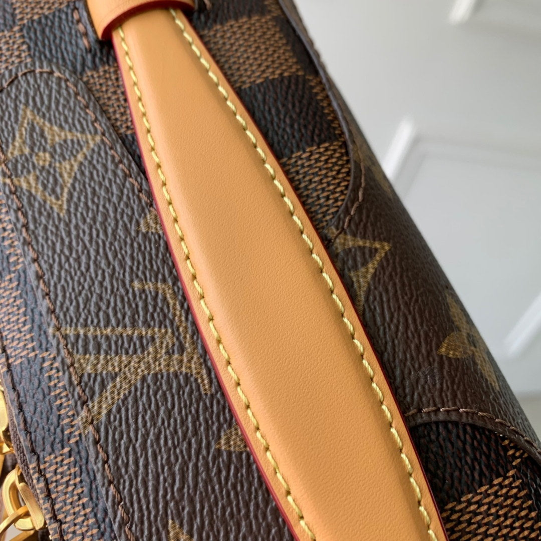 LV M15271 Louis Vuitton Rush Bumbag Brown