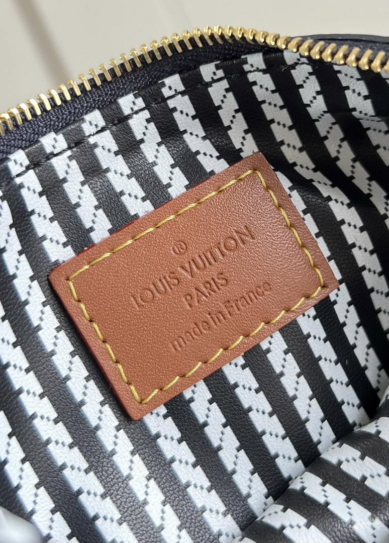 LV M15282 Louis Vuitton Speedy P9 Bandoulière 30 Bag Indigo - Default Title - View 18