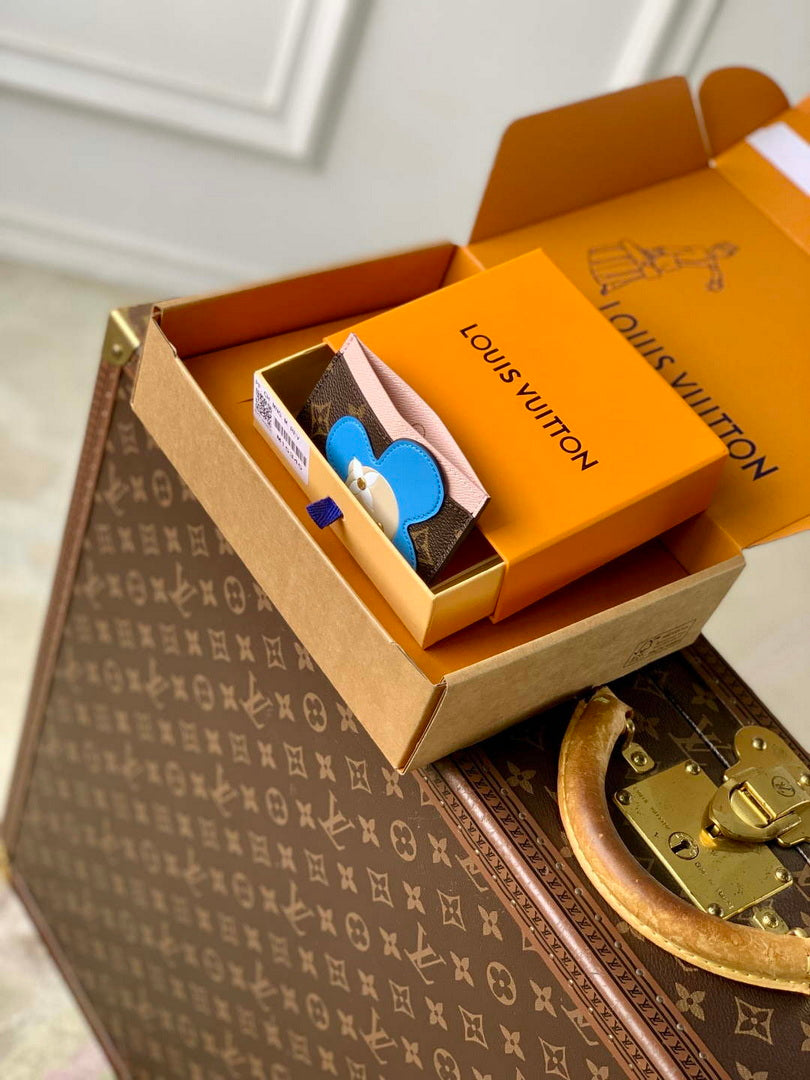LV M15345 Louis Vuitton Card Holder