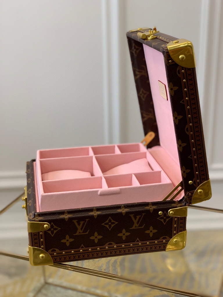 Louis Vuitton M13513 Jewelry Box Monogram LV M20040 Pink