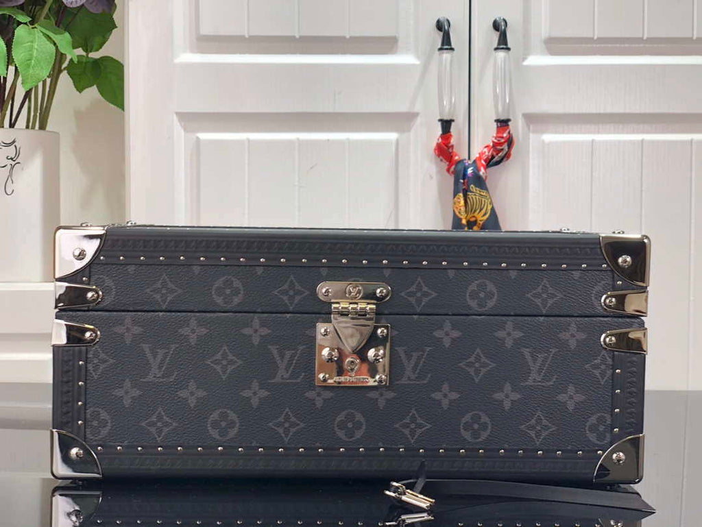 LV M20209 Louis Vuitton Coffret Accessoires Monogram Eclipse canvas White