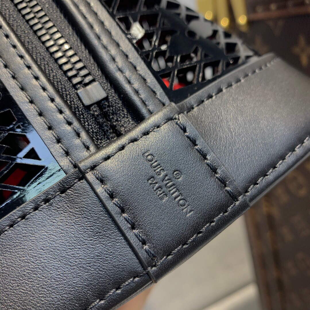 LV M20355 Louis Vuitton Alma PM Handbag Patent Calfskin Black - Default Title - View 4