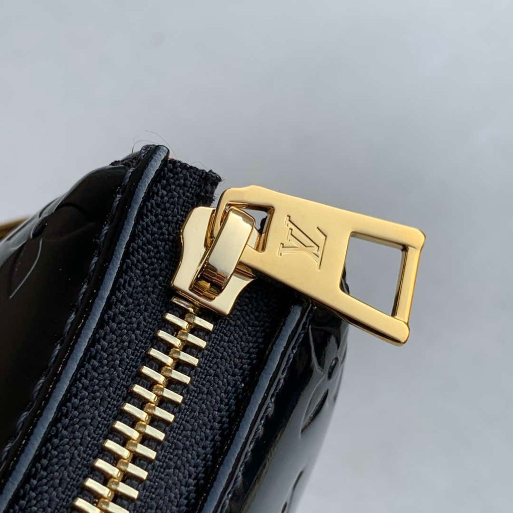LV M20369 Louis Vuitton Coussin MM Bag Patent calfskin M57783 Black