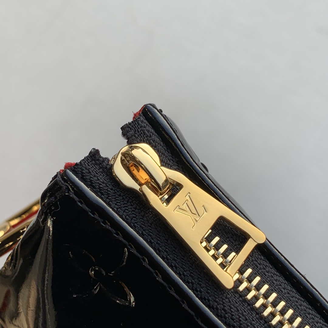 LV M20369 Louis Vuitton Coussin PM Bag Patent calfskin Black - Default Title - View 4