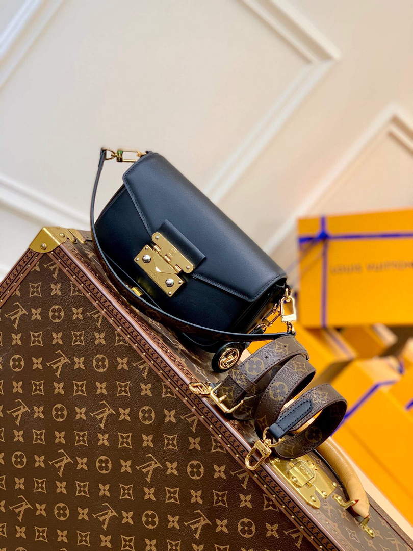 LV M20393 Louis Vuitton Swing Handbag Black - Default Title - View 1