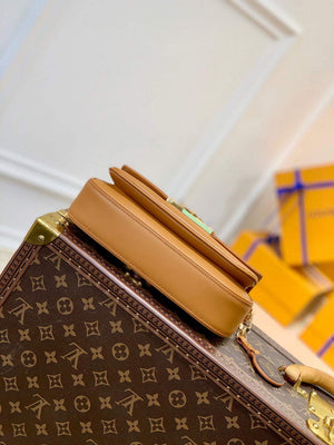 LV M20396 Louis Vuitton Swing Handbag Hazelnut Brown - Default Title - View 4