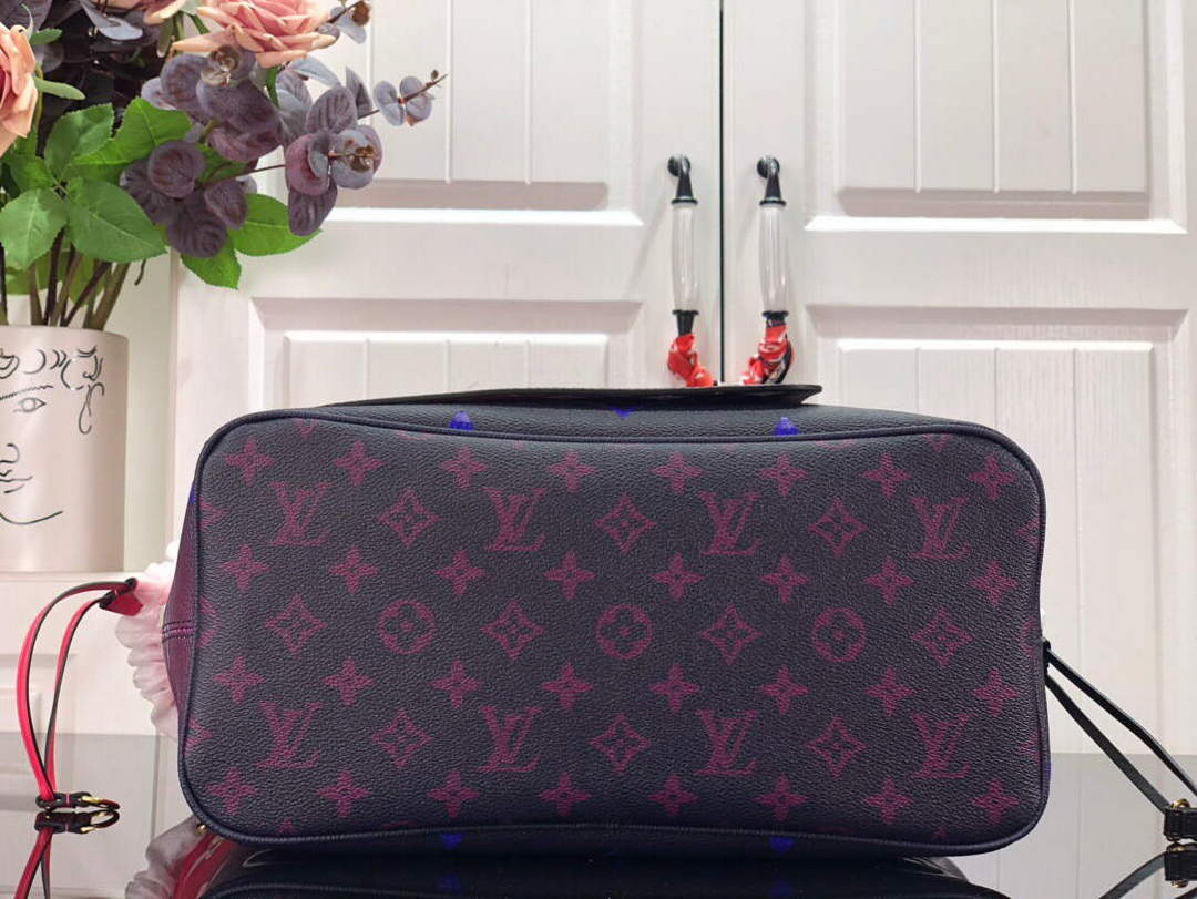 LV M20511 Louis Vuitton Neverfull MM Tote Bag - Default Title - View 4
