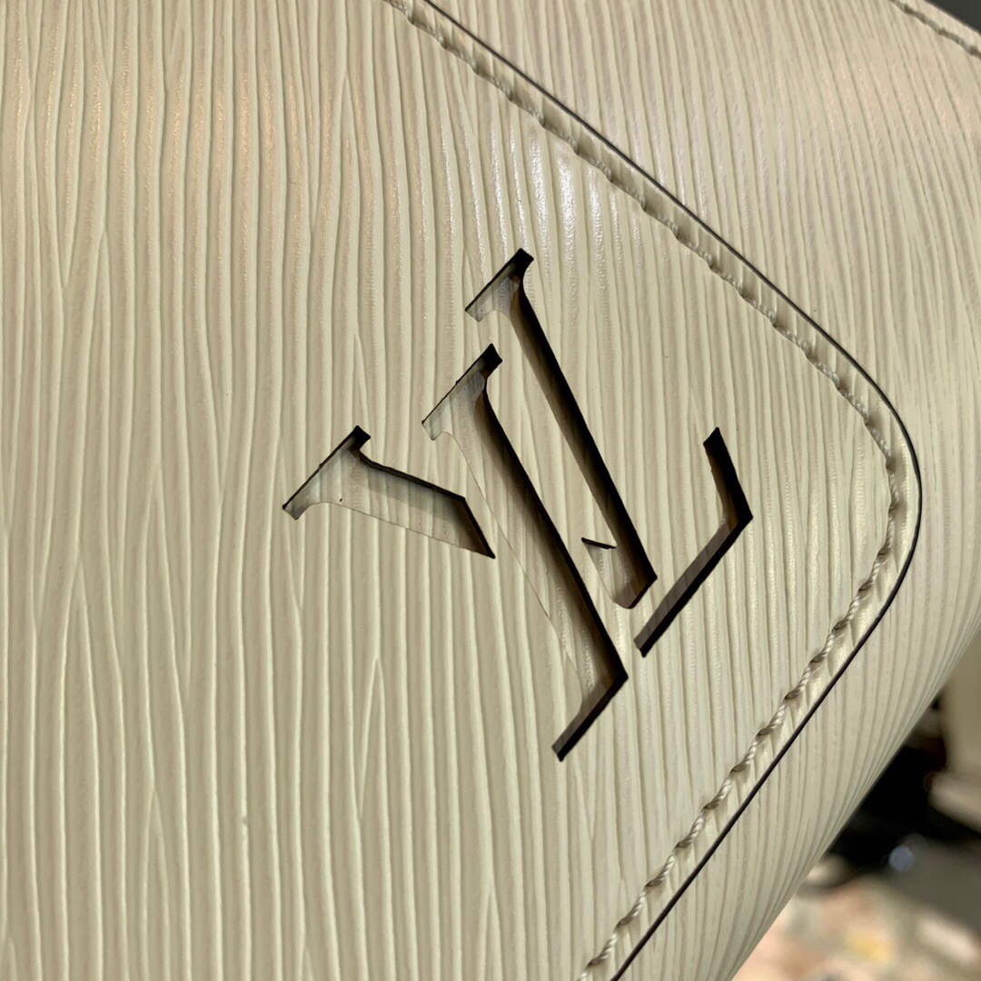 LV M20520 Louis Vuitton Marelle Tote BB Quartz White