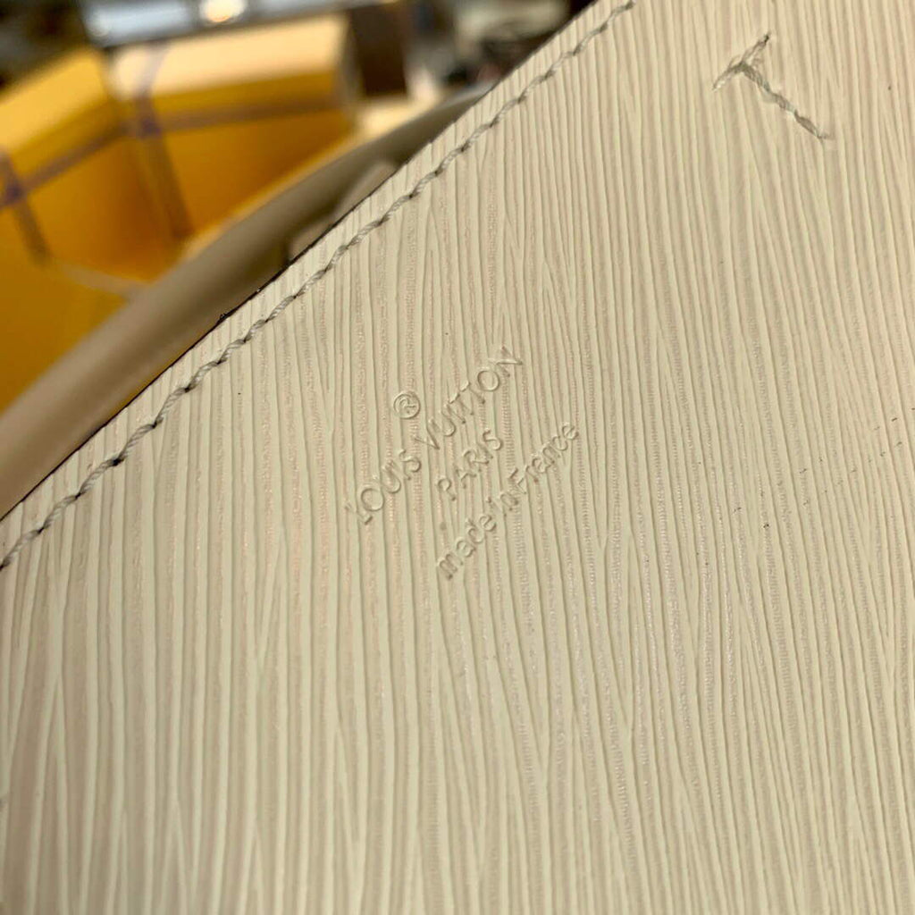 LV M20520 Louis Vuitton Marelle Tote BB Quartz White