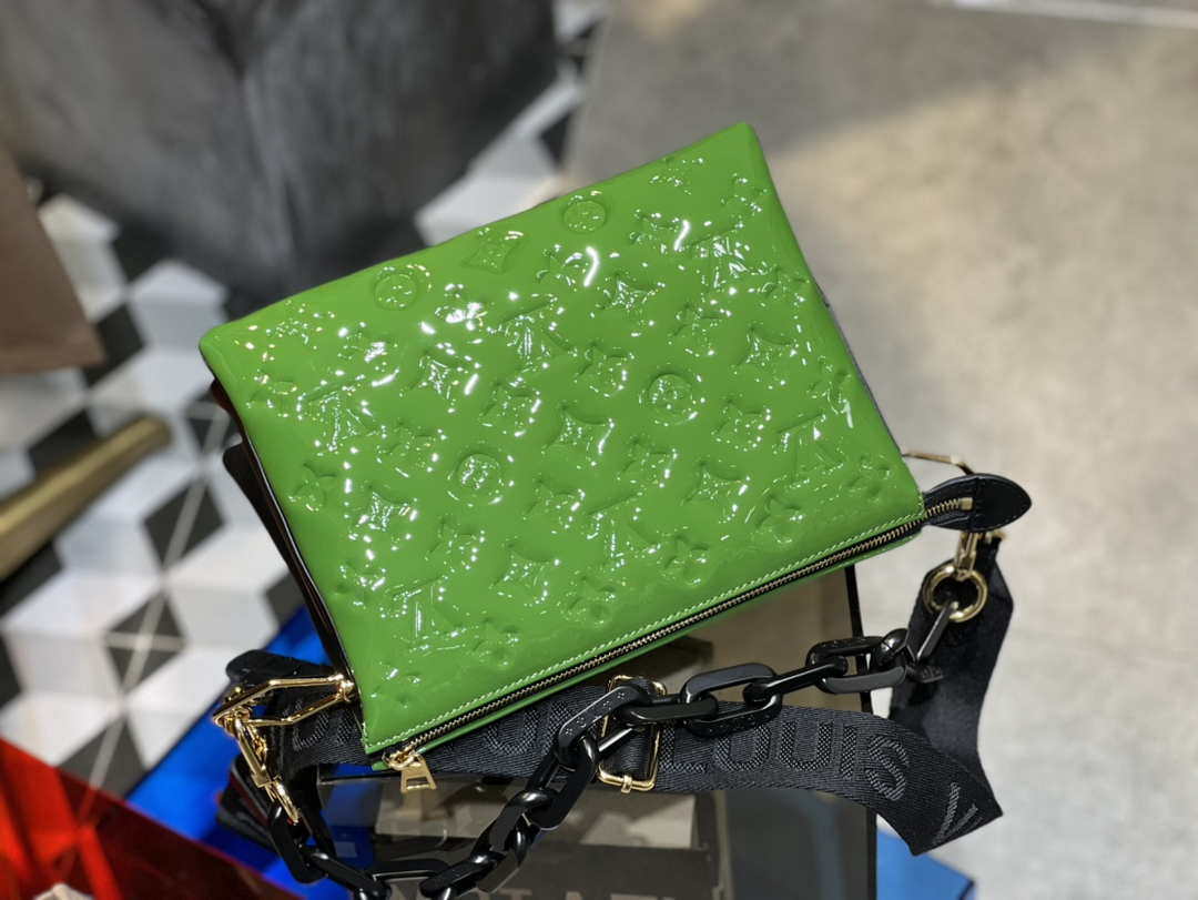 LV M20565 Louis Vuitton Coussin PM Bag Patent calfskin Green - Default Title - View 3